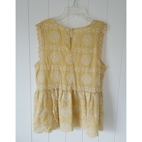 Blu Pepper Shirt Top Womens Size Large Yellow Boho Floral Embroidered - Picture 6 of 10